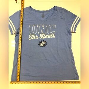 UNC Tar Heels tshirt - women’s size  XL, short sleeved ringer